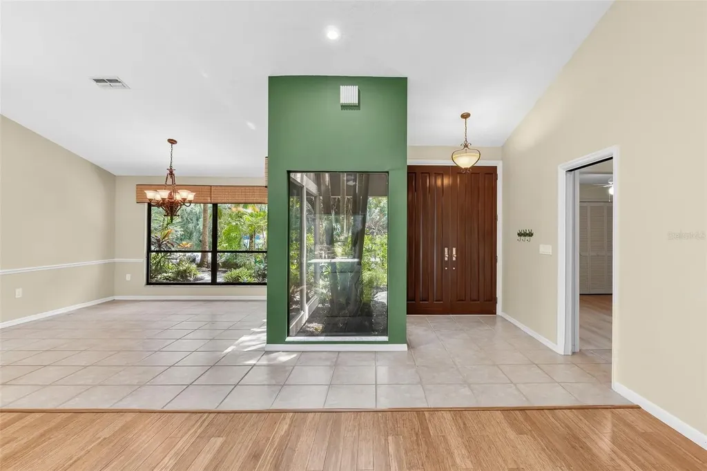 4295 Woodview Drive Sarasota FL 34232