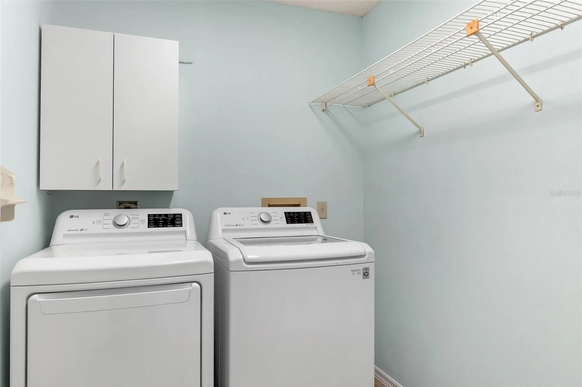 4295 Woodview Drive Sarasota FL 34232