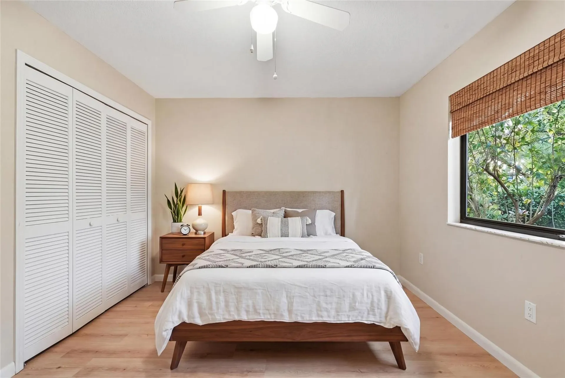 4295 Woodview Drive Sarasota FL 34232