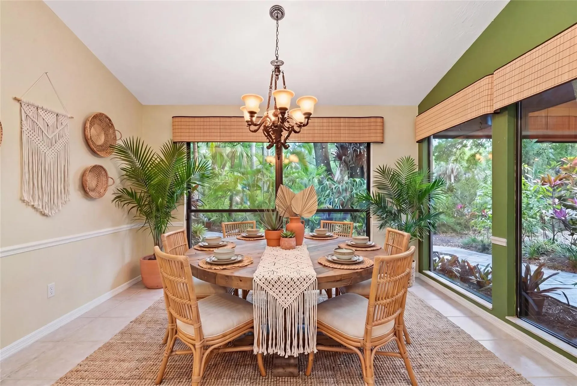 4295 Woodview Drive Sarasota FL 34232
