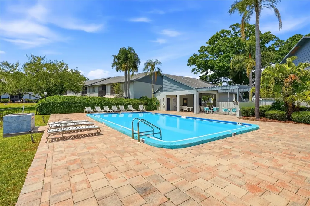 11201 122nd Avenue N Largo FL 33778