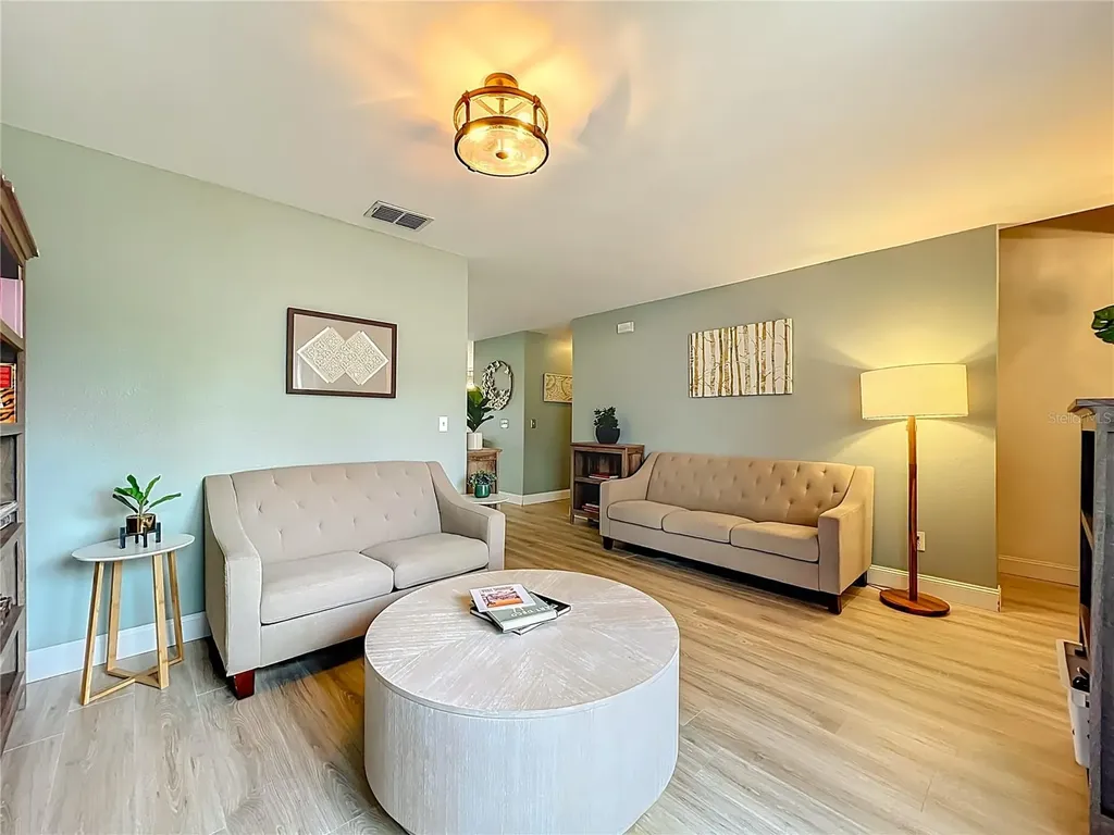951 Crystal Bay Lane Orlando FL 32828