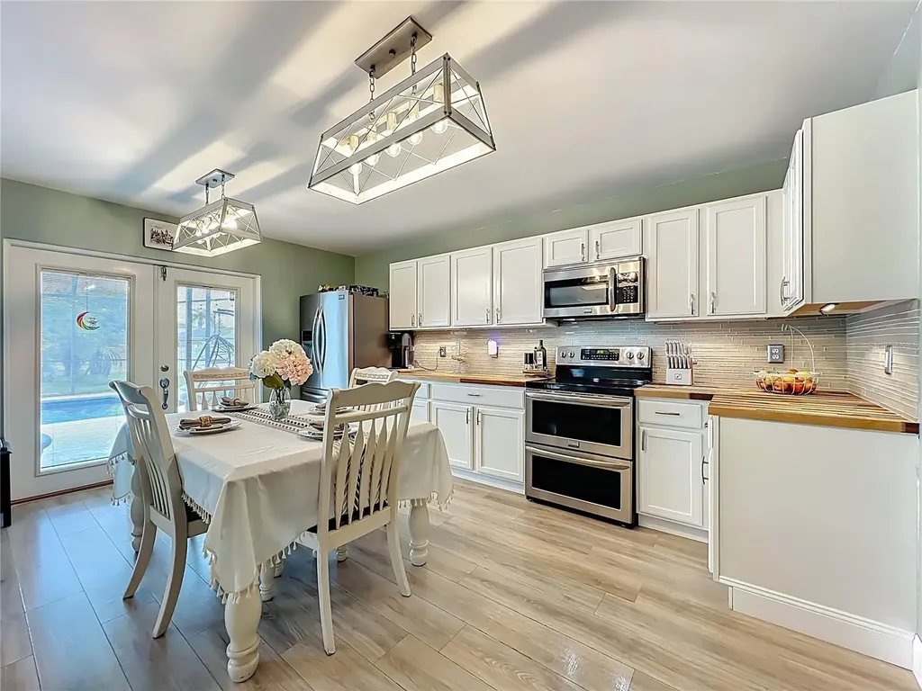 951 Crystal Bay Lane Orlando FL 32828