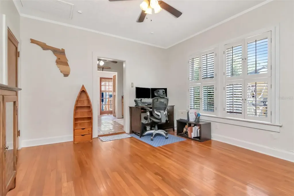 220 W Fern Street Tampa FL 33604