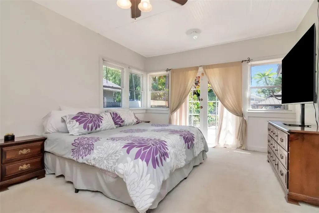 220 W Fern Street Tampa FL 33604