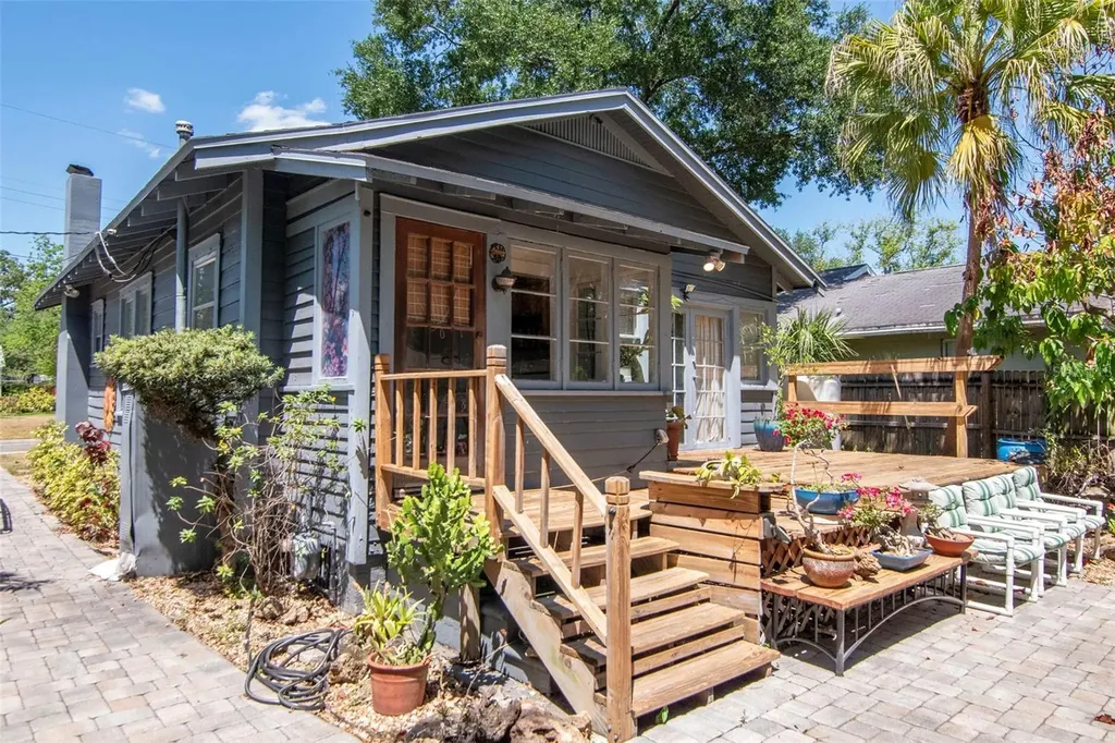 220 W Fern Street Tampa FL 33604
