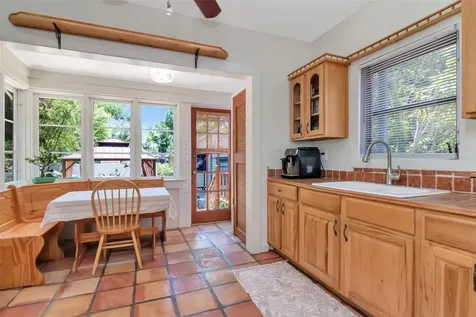 220 W Fern Street Tampa FL 33604