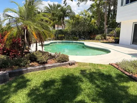 8728 Cobblestone Drive Tampa FL 33615