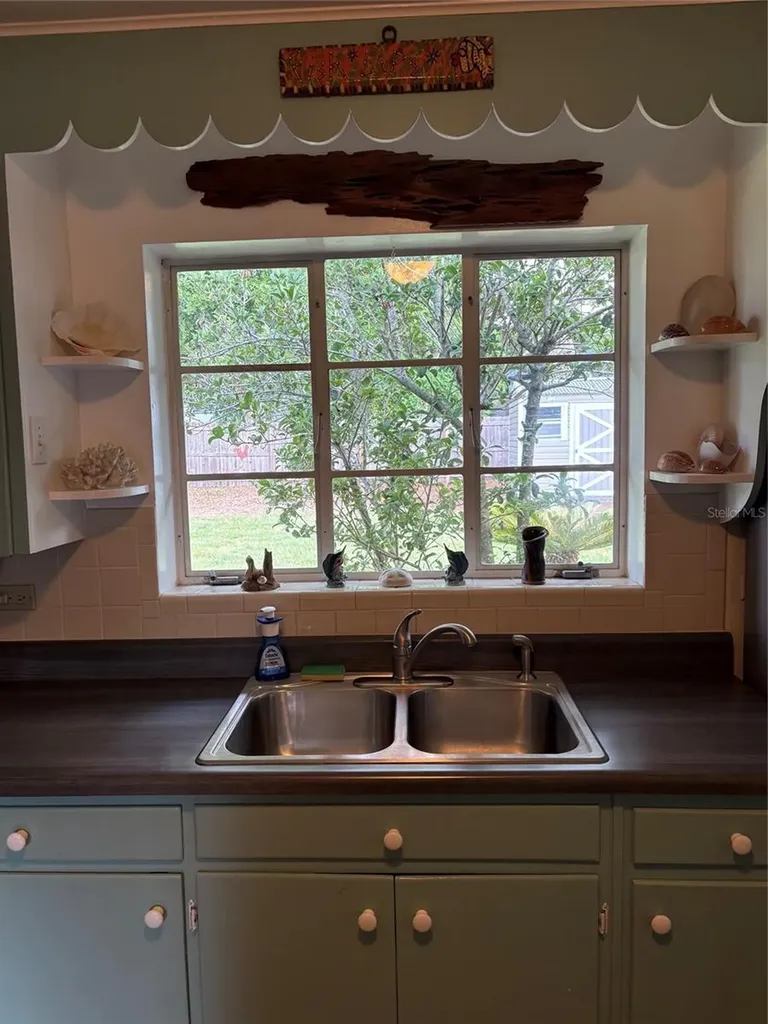 219 Kensington Avenue Deland FL 32724