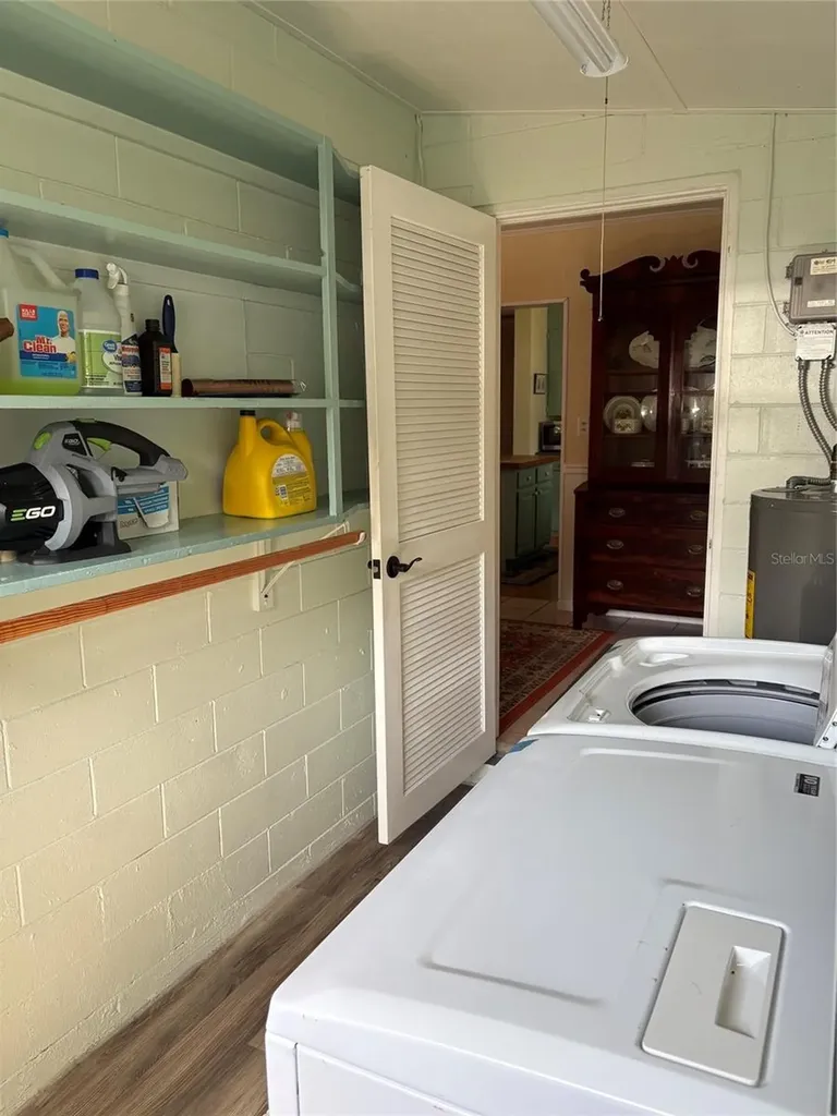 219 Kensington Avenue Deland FL 32724