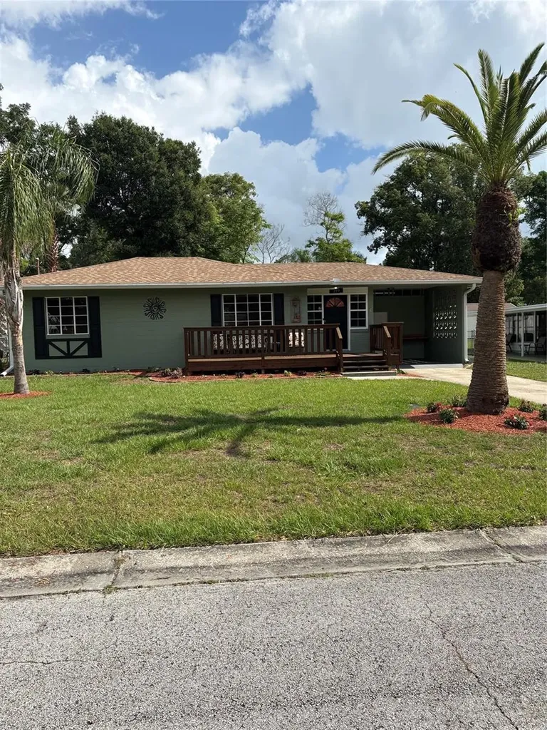 219 Kensington Avenue Deland FL 32724
