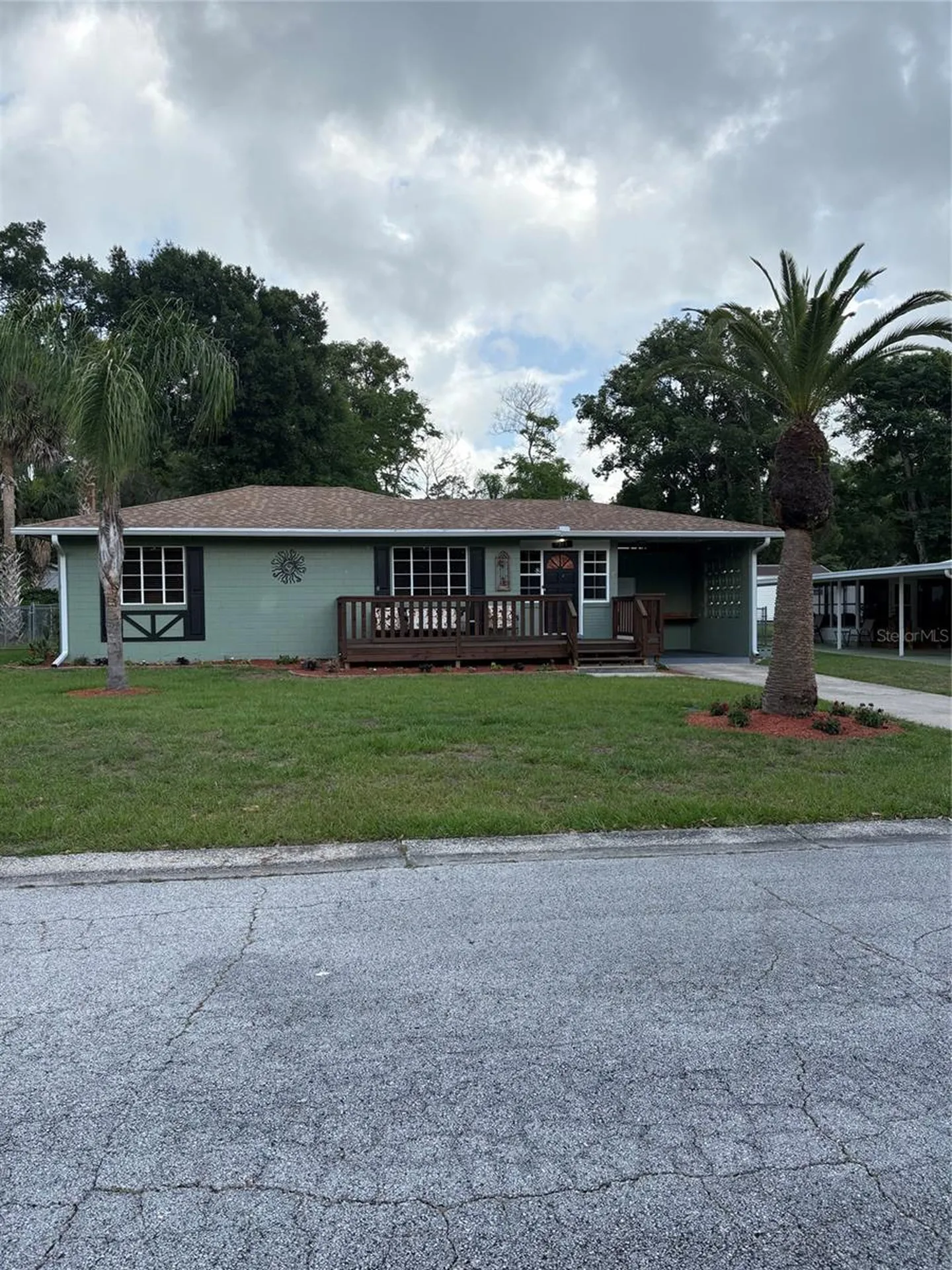 219 Kensington Avenue Deland FL 32724