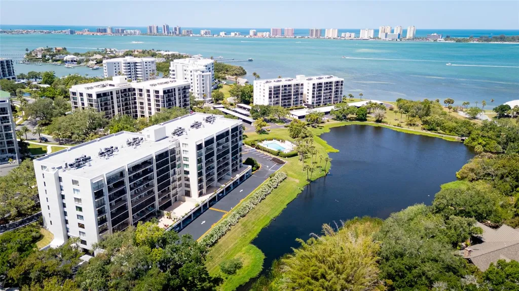 220 Belleview Boulevard Belleair FL 33756