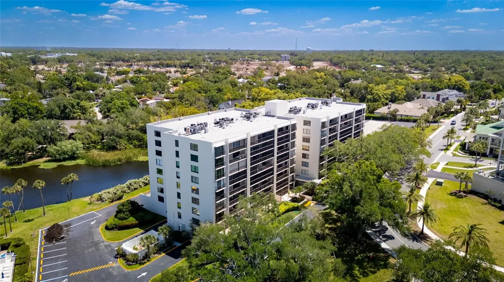220 Belleview Boulevard Belleair FL 33756