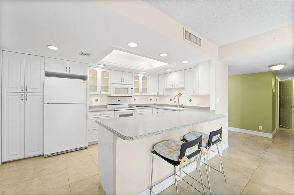 220 Belleview Boulevard Belleair FL 33756