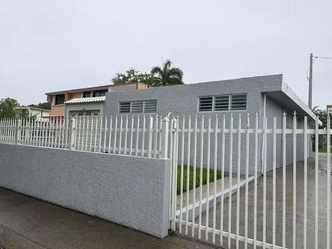 198 Los Picachos, La Cumbre Dev. San Juan PR 00926