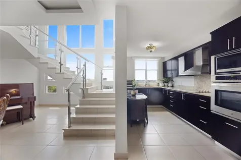 400 Unión Guaynabo PR 00966