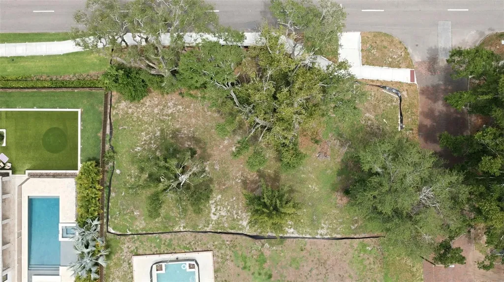 40TH Avenue N St Petersburg FL 33703