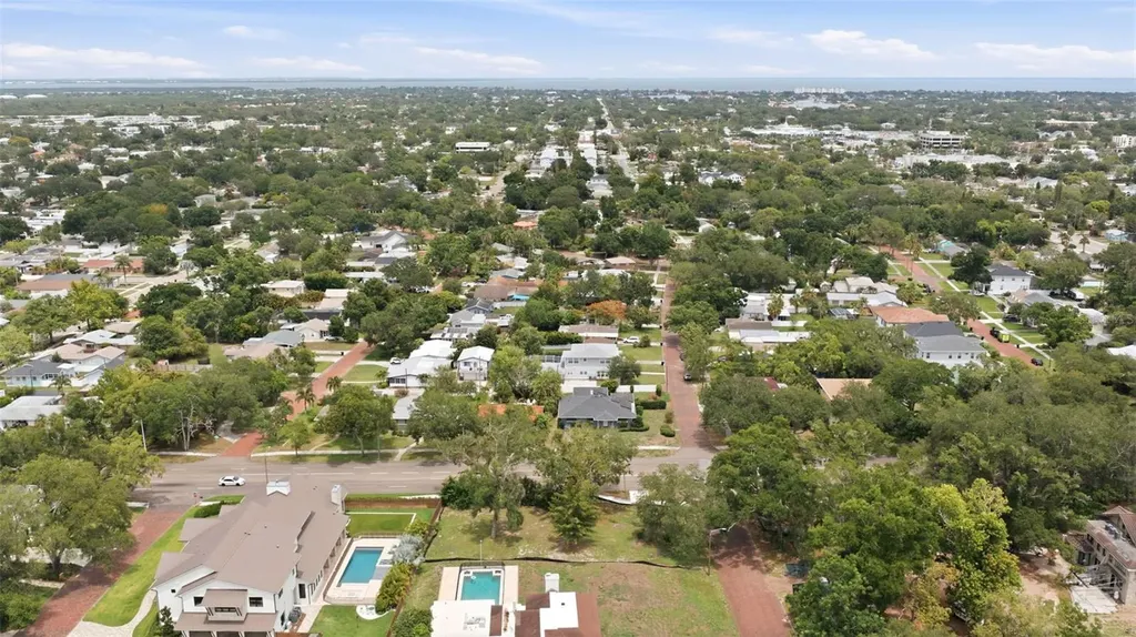 40TH Avenue N St Petersburg FL 33703