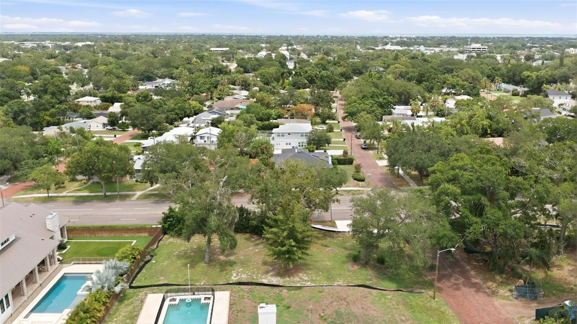 40TH Avenue N St Petersburg FL 33703