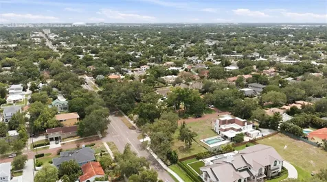 40TH Avenue N St Petersburg FL 33703