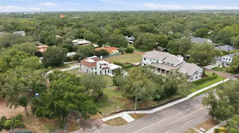 40TH Avenue N St Petersburg FL 33703