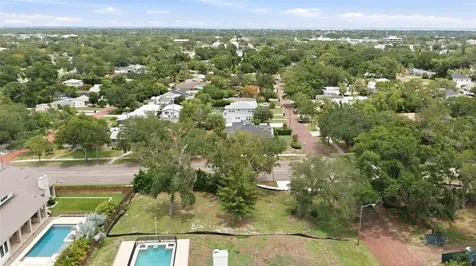 40TH Avenue N St Petersburg FL 33703