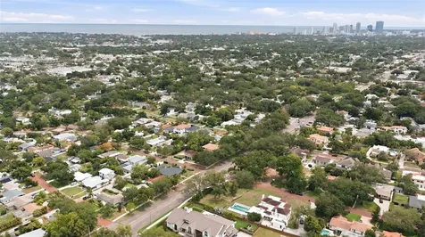 40TH Avenue N St Petersburg FL 33703