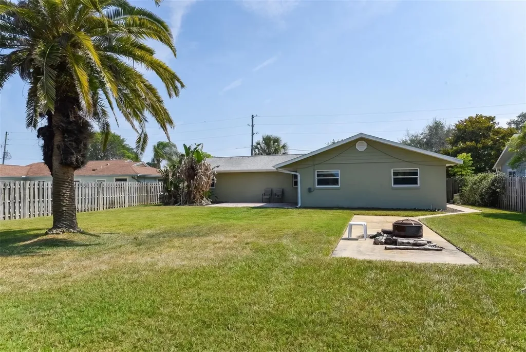 40 Cunningham Drive New Smyrna Beach FL 32168