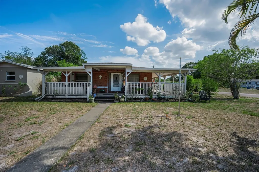 2876 30th Avenue N St Petersburg FL 33713