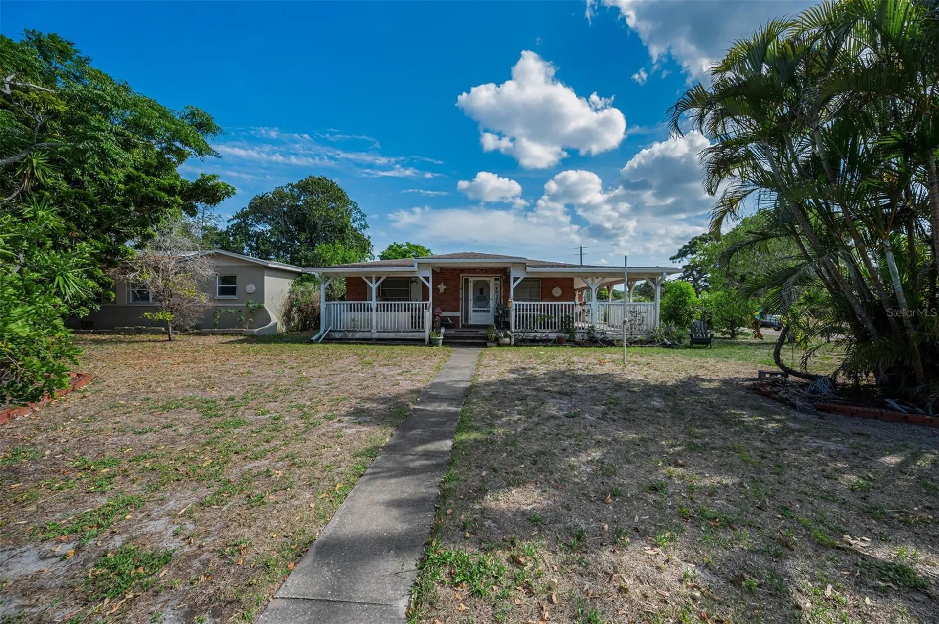 2876 30th Avenue N St Petersburg FL 33713