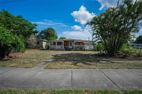 2876 30th Avenue N St Petersburg FL 33713
