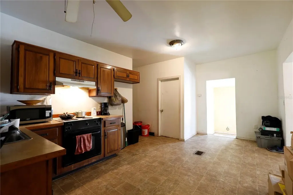 2747 Eaton Avenue Lakeland FL 33803