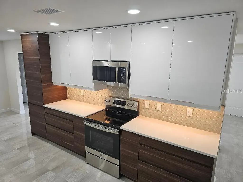 1208 76th Street NW Bradenton FL 34209