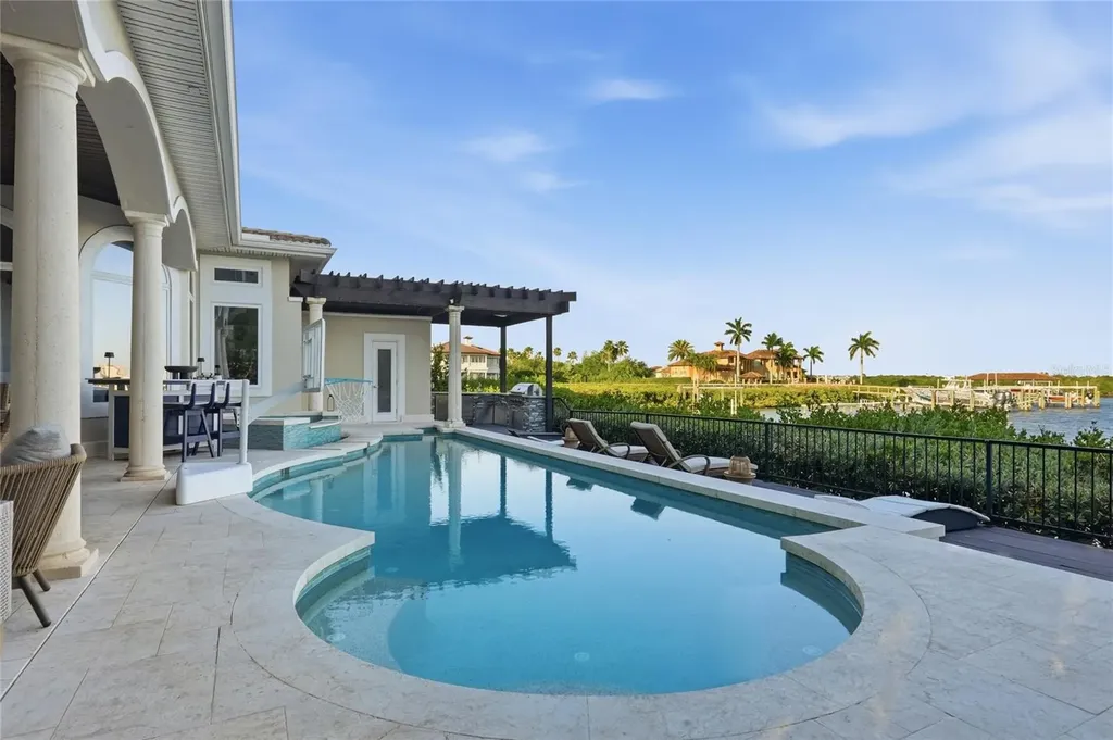 4117 Causeway Vista Drive Tampa FL 33615