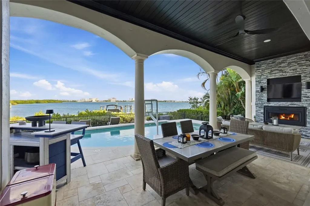 4117 Causeway Vista Drive Tampa FL 33615