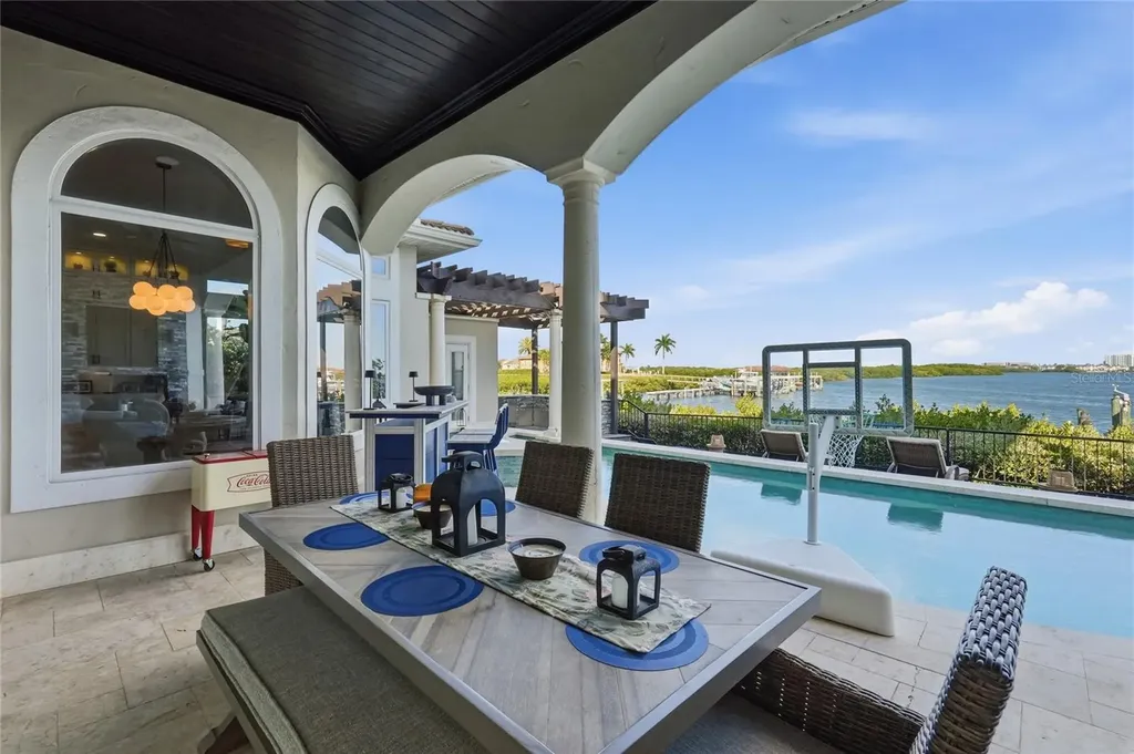 4117 Causeway Vista Drive Tampa FL 33615