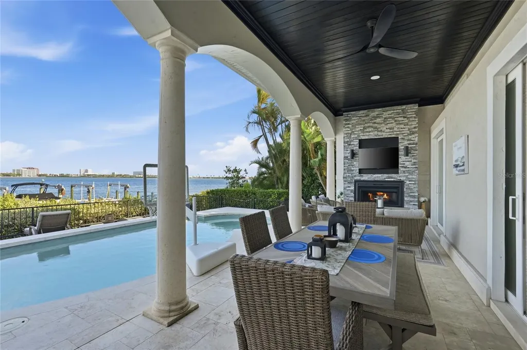 4117 Causeway Vista Drive Tampa FL 33615