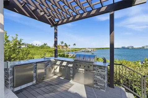 4117 Causeway Vista Drive Tampa FL 33615