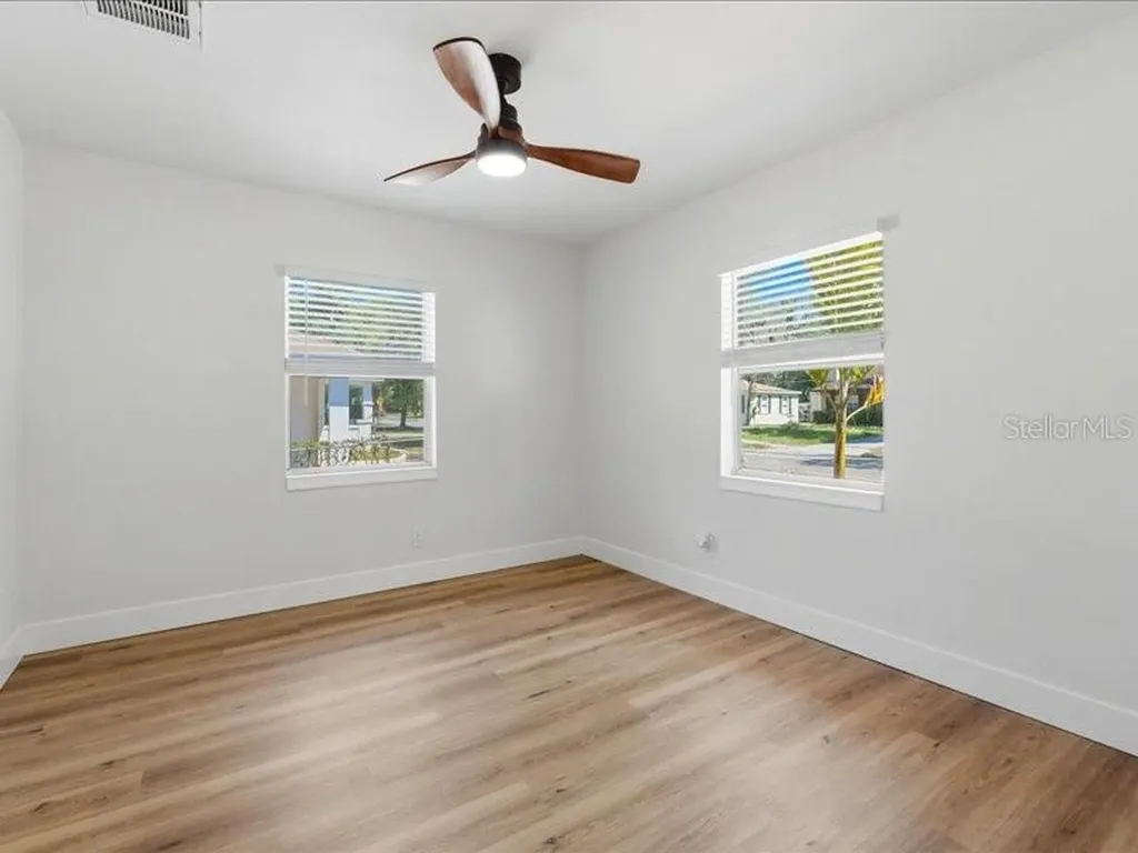 1912 E Hanna Avenue Tampa FL 33610