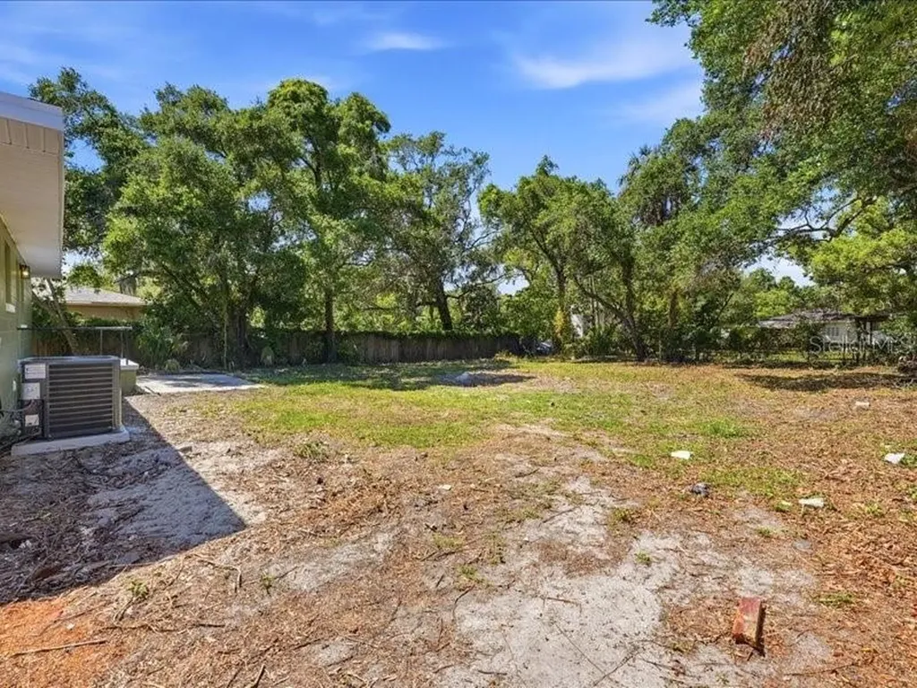 1912 E Hanna Avenue Tampa FL 33610