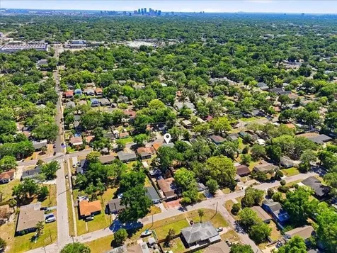 1912 E Hanna Avenue Tampa FL 33610