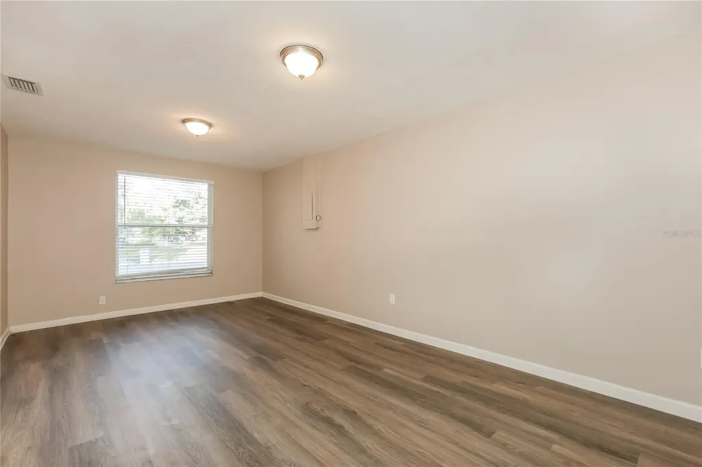 3613 Wisperbreath Lane Tampa FL 33619
