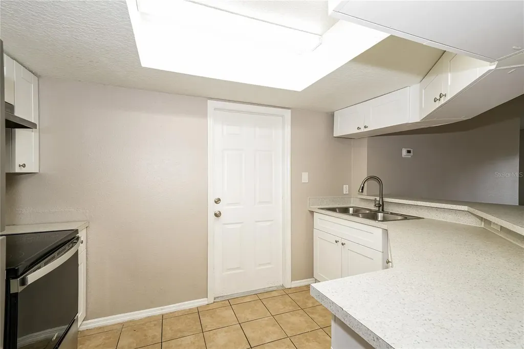 4311 Thonotosassa Avenue Tampa FL 33610