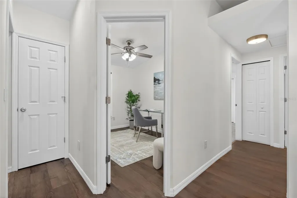 1513 Piney Branch Circle Valrico FL 33594