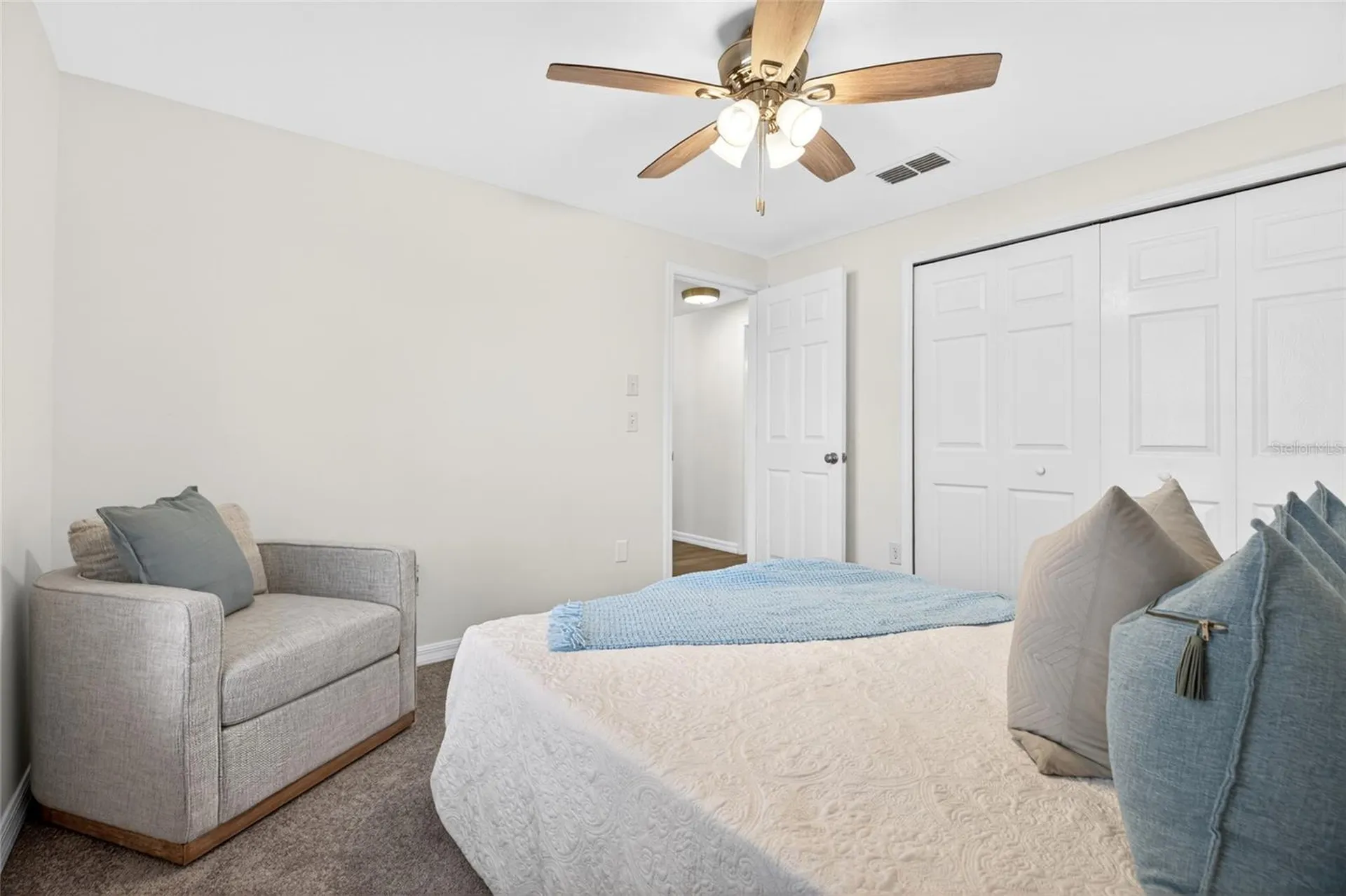 1513 Piney Branch Circle Valrico FL 33594