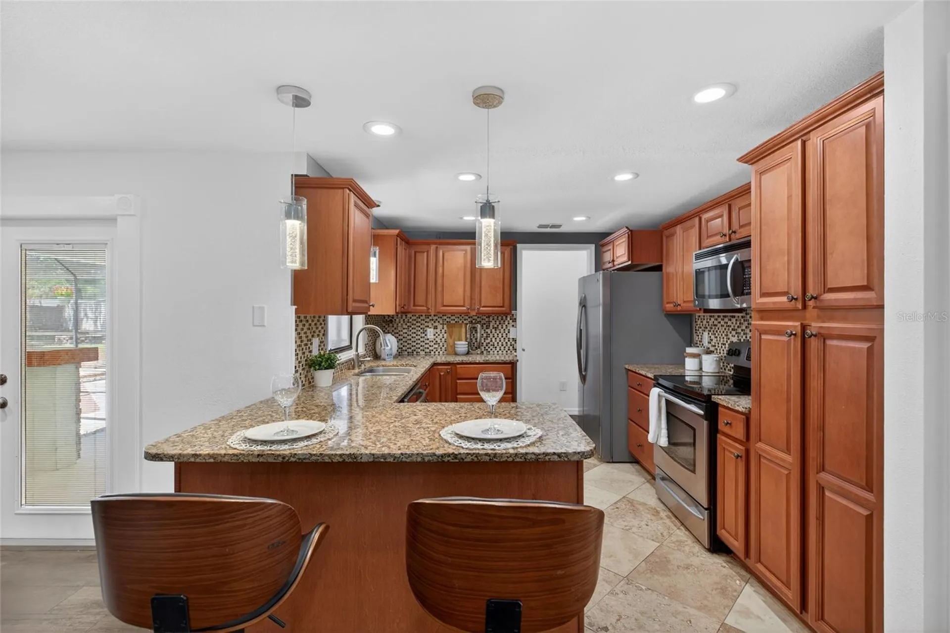 1513 Piney Branch Circle Valrico FL 33594
