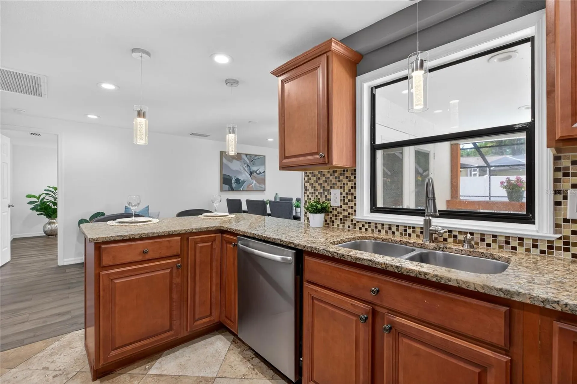 1513 Piney Branch Circle Valrico FL 33594