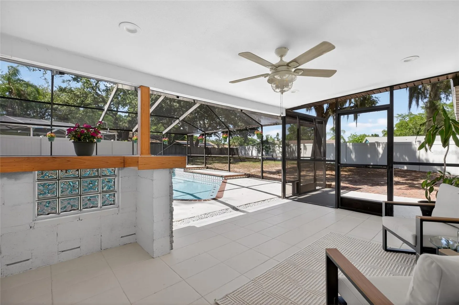 1513 Piney Branch Circle Valrico FL 33594