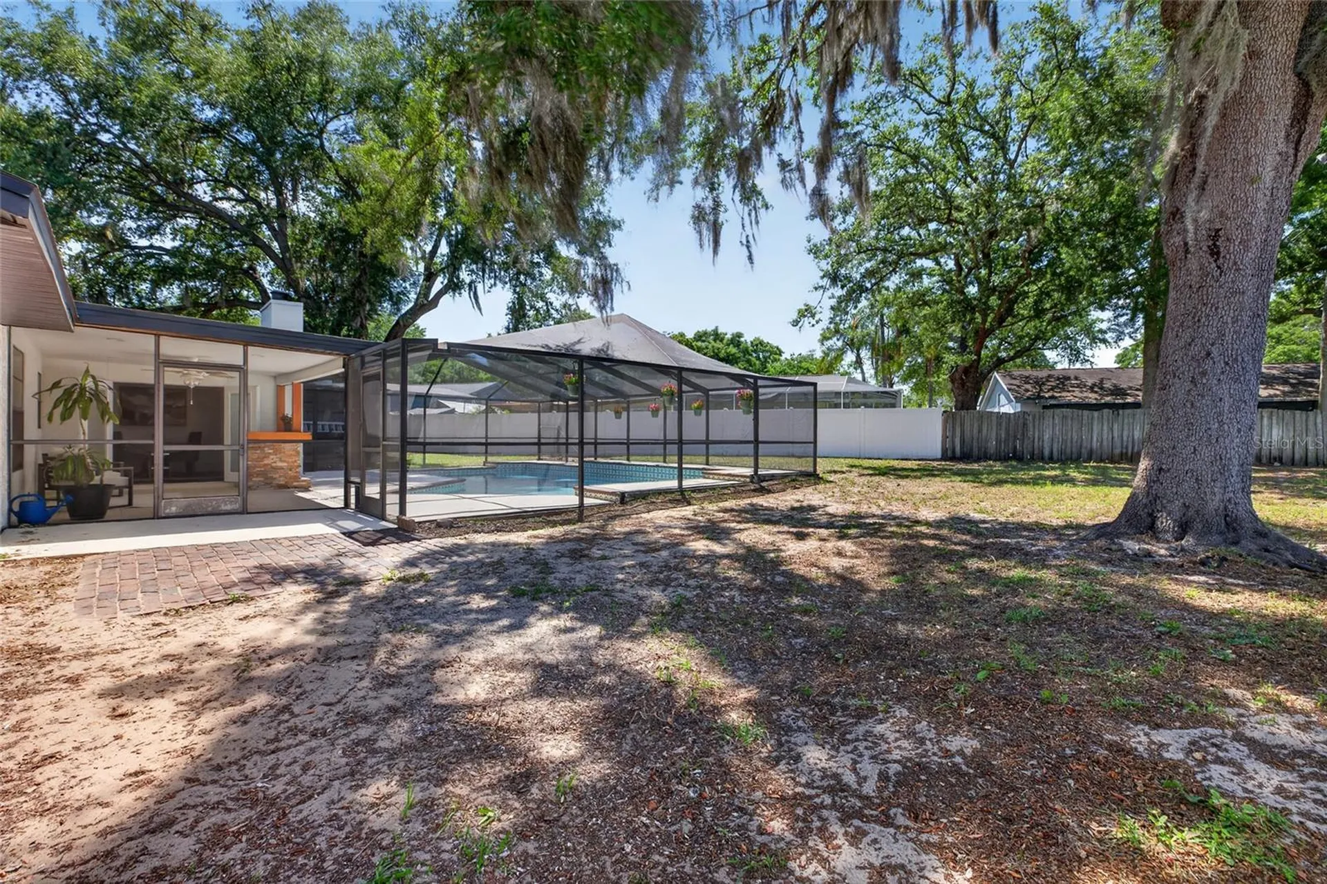 1513 Piney Branch Circle Valrico FL 33594
